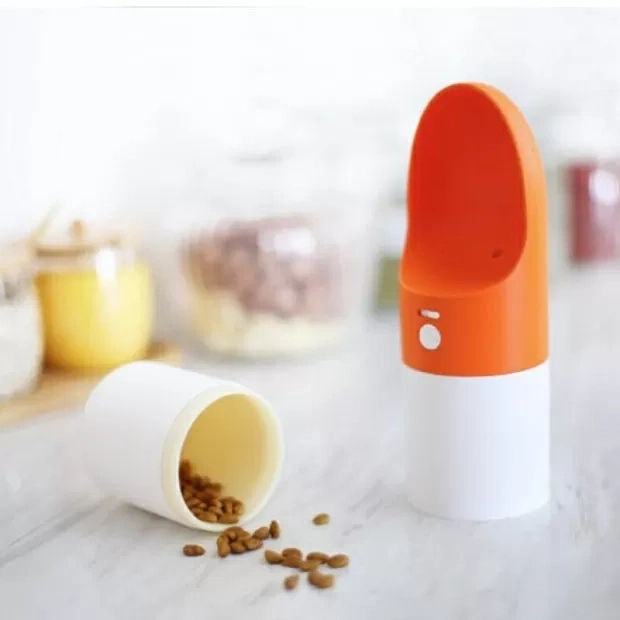 Поилка дорожная для животных Moestar Rocket Pet Multifunctional Portable Bottle, Оранжевый (MS0010001). Фото 4