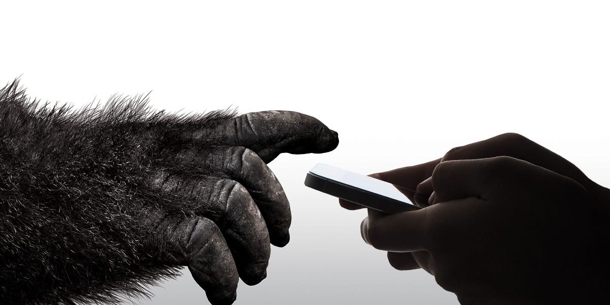 zaschitnoe-steklo-corning-gorilla-glass-01